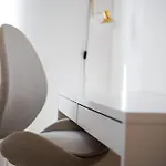 Just Urban - Chic & Stylish In Center - 1 Min M2 Metro *